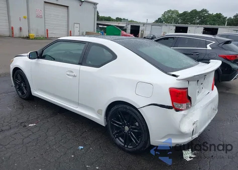 2011 Scion Tc from USA, damaged, VIN JTKJF5C70B3014192